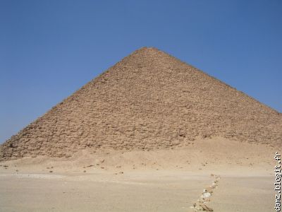 La pyramide rouge, que j'ai vivité de l'intérieure